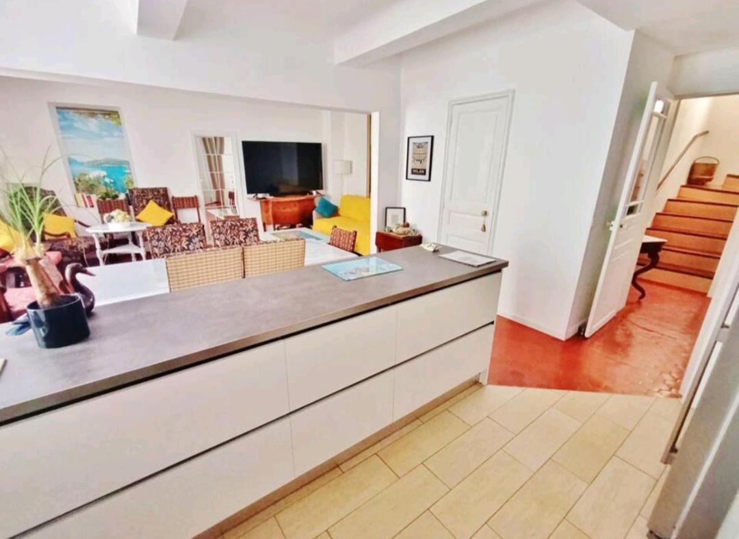 Appartement Familial - 7Pers- Hyeres-Centre Exteriör bild